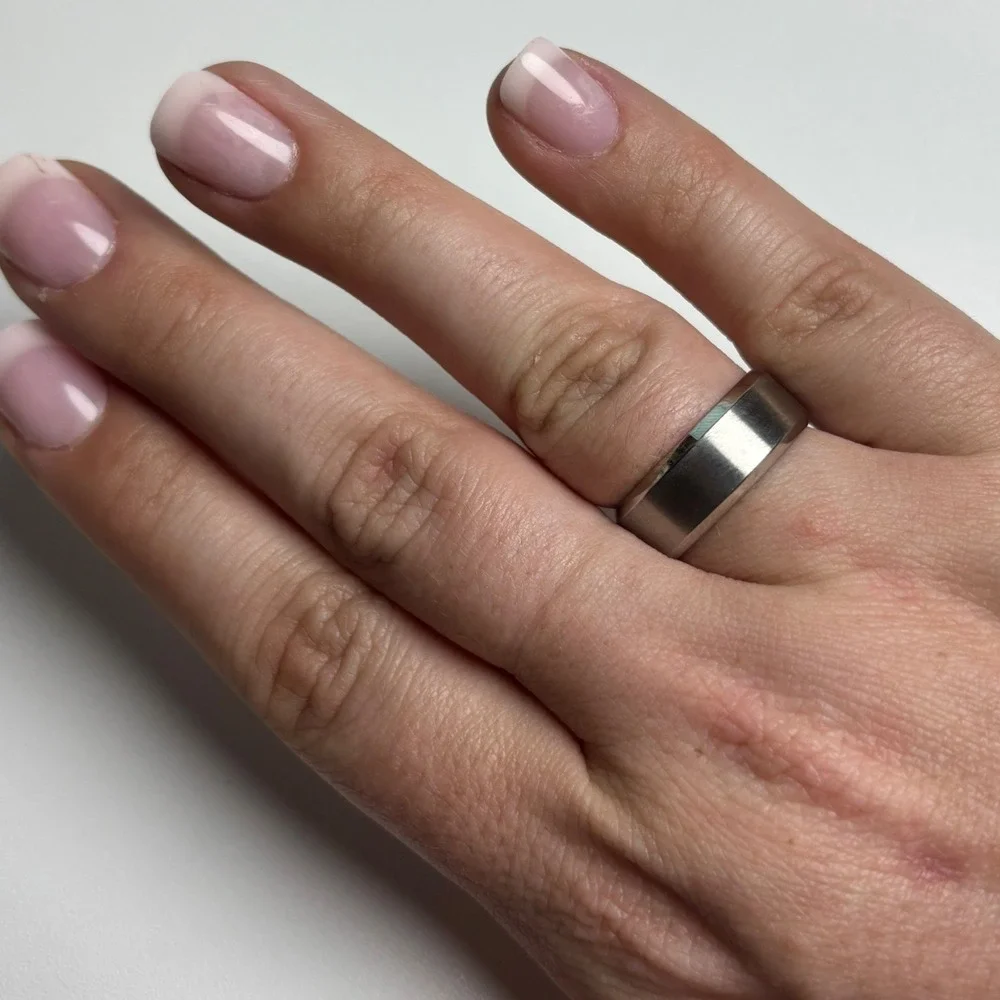 Silver Beveled Edge‎ Brushed Metal Wedding Band Ring Size 8 Unisex Minimalist
